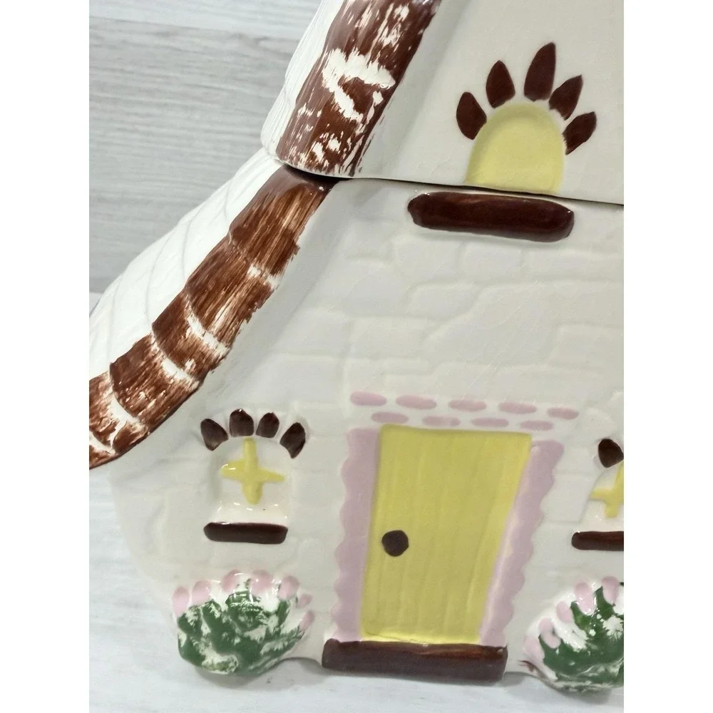 1953 Sierra Vista California Pottery Cottage Cookie Jar Thatched Roof House